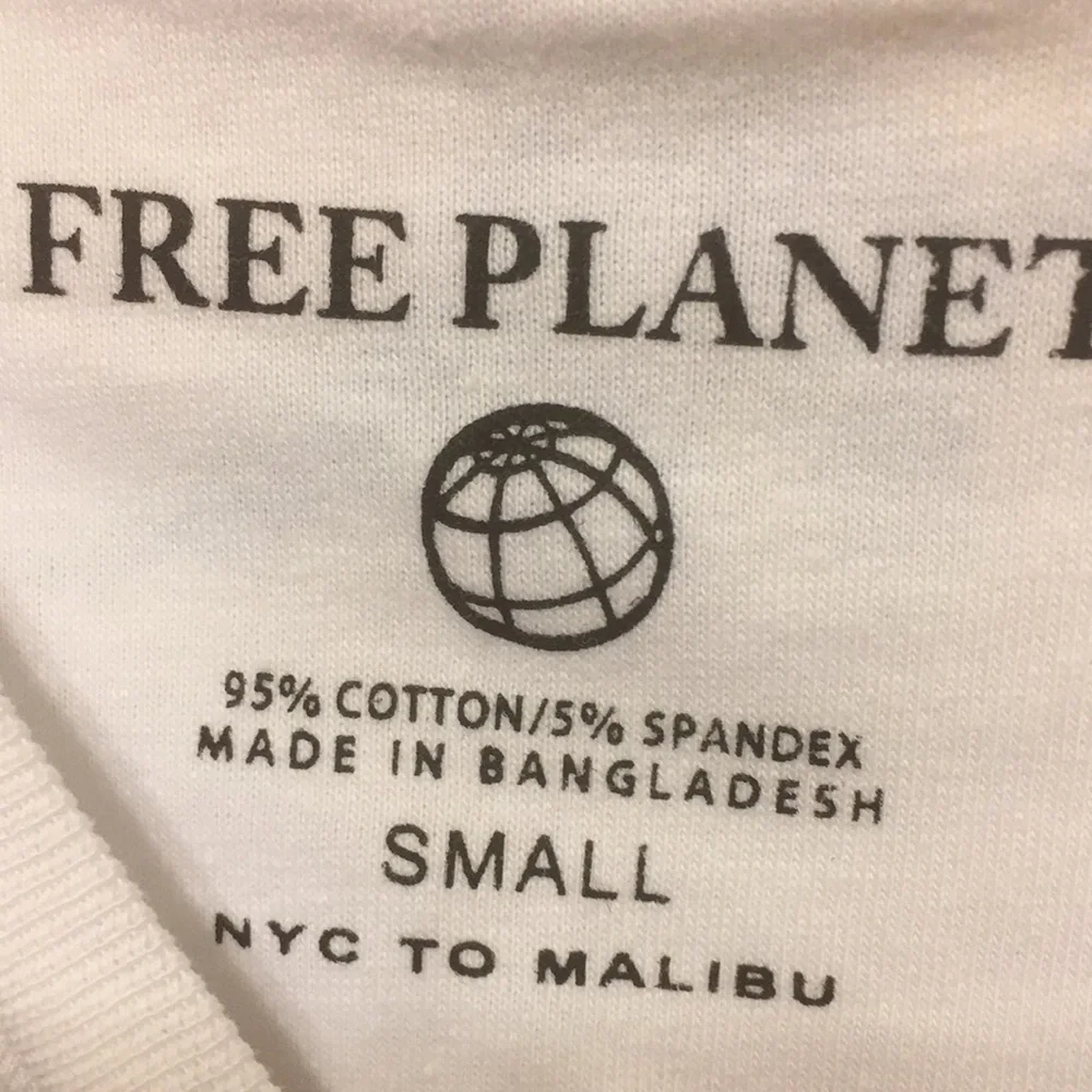 New Free Planet Jurassic Palms Print T-Shirt Small - Picture 4 of 5